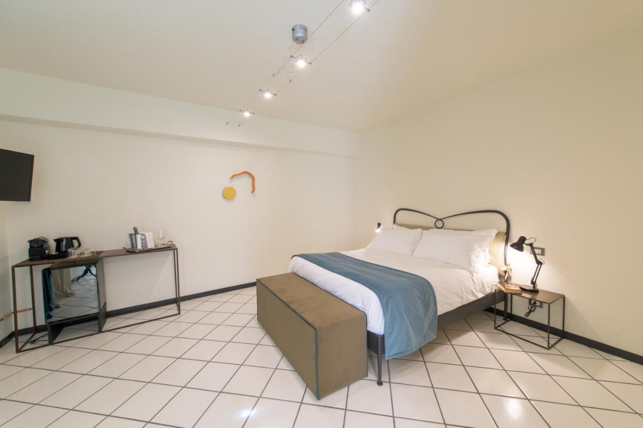 Palazzo Sertorio Suites Gavi Eksteriør billede